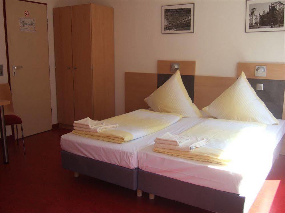 Hostel Djh Jugendgastehaus Adolph Kolping